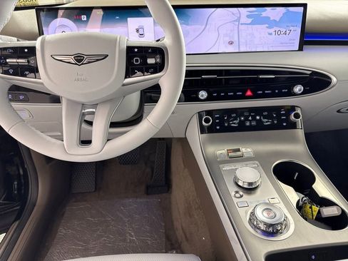 New 2026 Genesis GV70 2.5T Advanced AWD/4WD image 16