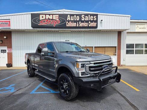 Used 2021 Ford F250 Lariat w/ Lariat Value Package AWD/4WD image 1