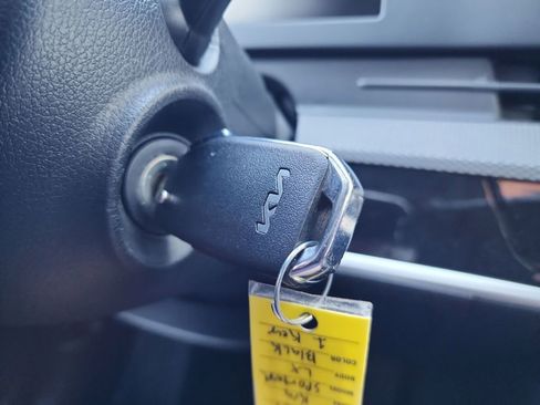 Used 2024 Kia Sportage LX image 24