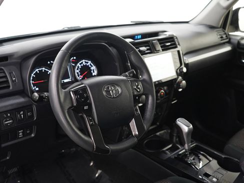 Used 2024 Toyota 4Runner TRD Off-Road AWD/4WD image 20
