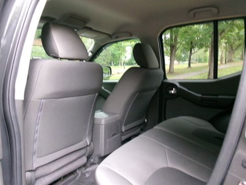 Used 2015 Nissan Xterra S w/ Value Package RWD image 31
