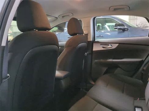 Used 2023 Kia Forte LXS image 19
