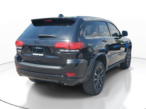 Used 2021 Jeep Grand Cherokee Laredo X RWD image 6