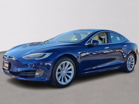 Used 2018 Tesla Model S 75D AWD/4WD image 3