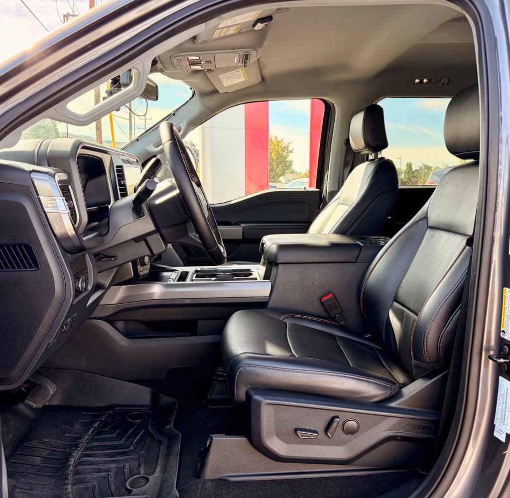 Used 2025 Ford F250 Lariat w/ Tremor Off-Road Package AWD/4WD image 8