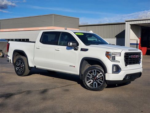 Used 2021 GMC Sierra 1500 AT4 w/ Off-Road Performance Package image 2