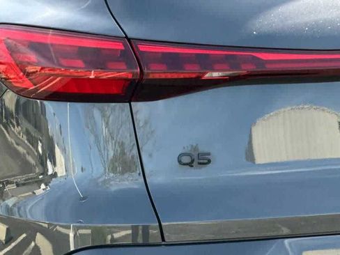 Used 2025 Audi Q5 Premium w/ Convenience Package AWD/4WD image 28