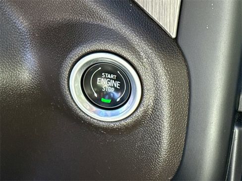 Used 2022 GMC Sierra 2500 Denali image 24