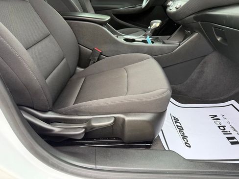 Used 2023 Chevrolet Malibu LS FWD image 21