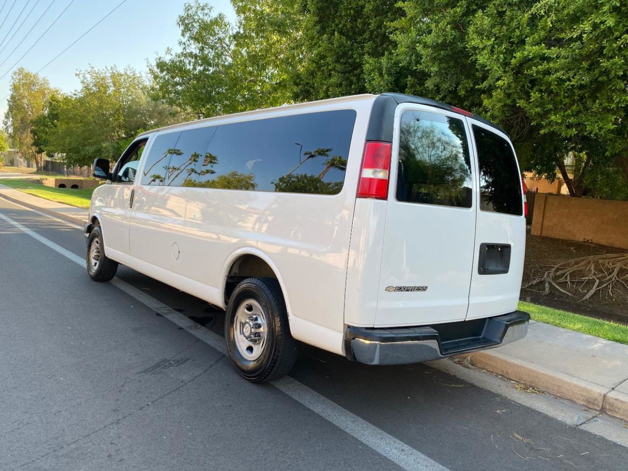 Used 2019 Chevrolet Express 3500 LT w/ LT Preferred Equipment Group RWD image 56