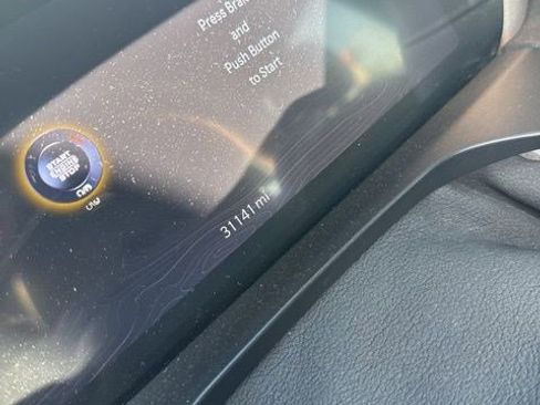 Used 2023 Jeep Grand Cherokee L Laredo image 1