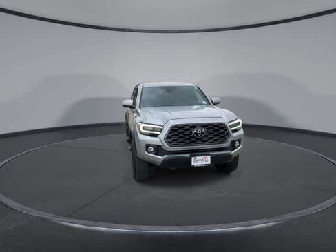 Used 2023 Toyota Tacoma TRD Off-Road image 3