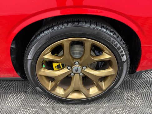 Used 2019 Dodge Challenger R/T RWD image 20