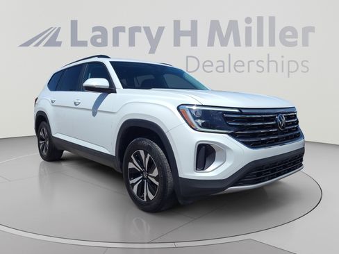 Used 2024 Volkswagen Atlas SE AWD/4WD image 7
