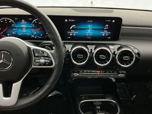 Used 2020 Mercedes-Benz A 220 4MATIC image 32