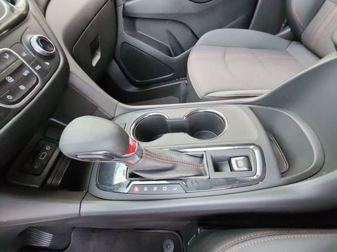 Certified 2024 Chevrolet Equinox RS image 20