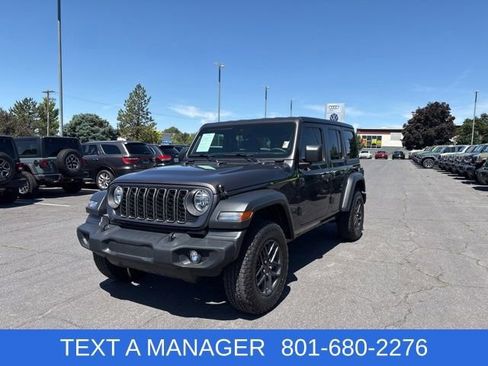 Used 2025 Jeep Wrangler Unlimited Sport AWD/4WD image 5