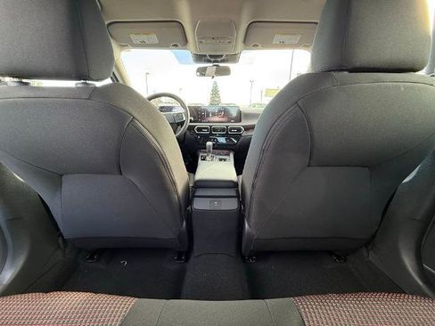 New 2026 Nissan Sentra SR w/ Floor Mat Package image 13
