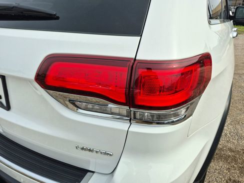 Used 2021 Jeep Grand Cherokee Limited w/ Trailer Tow Group IV image 11