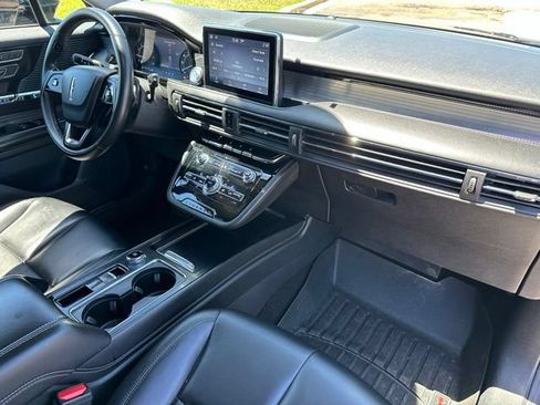 Used 2022 Lincoln Corsair FWD image 10