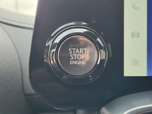 Used 2025 Lexus LX 600 4WD w/ Luxury Package image 21