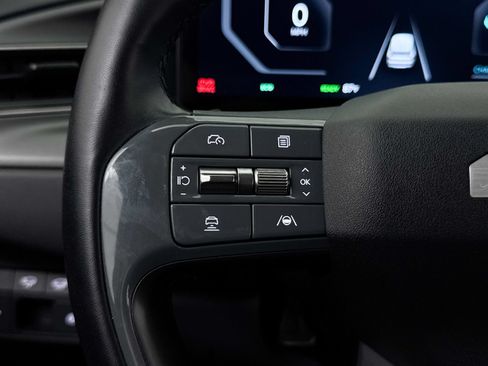Certified 2024 Kia EV9 Light Long Range RWD image 37