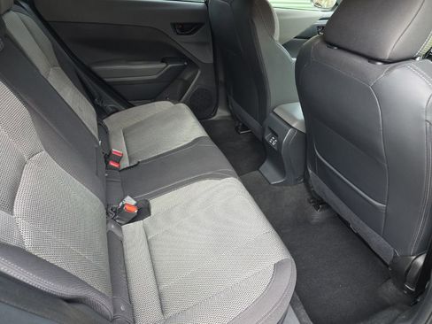 Used 2024 Subaru Crosstrek 2.0i Premium image 17