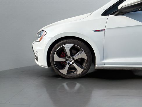 Used 2017 Volkswagen GTI S FWD image 32
