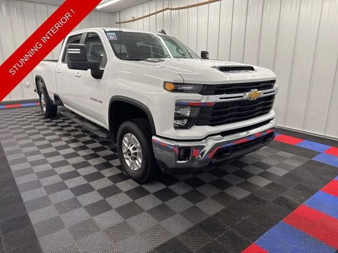 Used 2025 Chevrolet Silverado 2500 LT w/ Convenience Package image 1