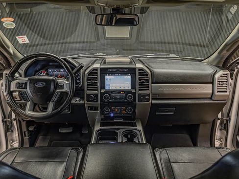 Used 2017 Ford F350 Lariat w/ Lariat Ultimate Package AWD/4WD image 16