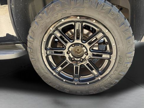 Used 2013 Chevrolet Tahoe LS w/ Convenience Package AWD/4WD image 8