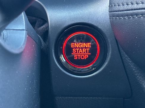 Certified 2023 Honda HR-V LX image 31