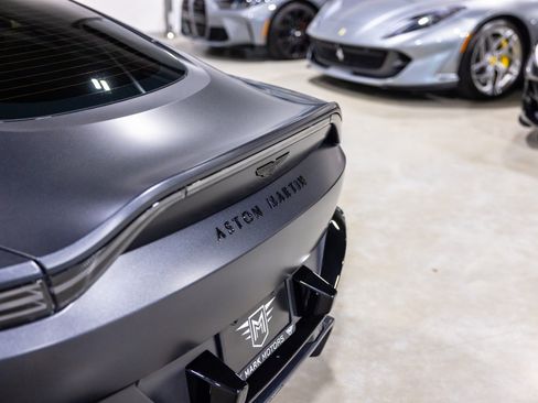 Used 2022 Aston Martin V8 Vantage Coupe RWD image 15