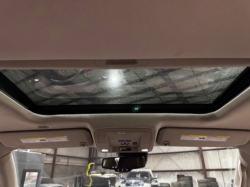 Used 2018 Chevrolet Silverado 1500 High Country image 29