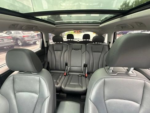 Used 2023 Audi Q7 3.0T Prestige AWD/4WD image 16