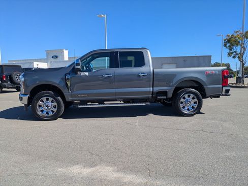 New 2026 Ford F250 Lariat w/ Chrome Package image 7