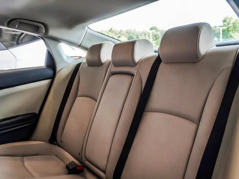 Used 2018 Honda Civic EX-T image 33