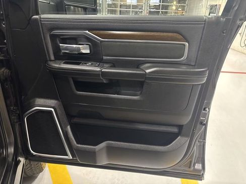 Used 2024 RAM 2500 Laramie image 29