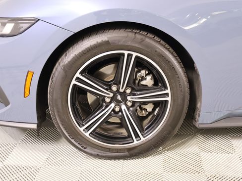 Used 2025 Ford Mustang Coupe image 16