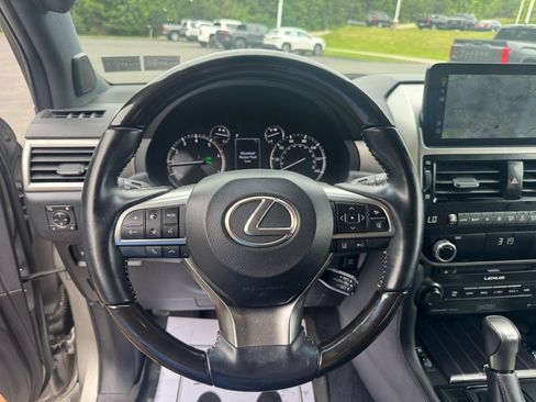 Used 2022 Lexus GX 460 Premium w/ Premium Plus Package AWD/4WD image 15