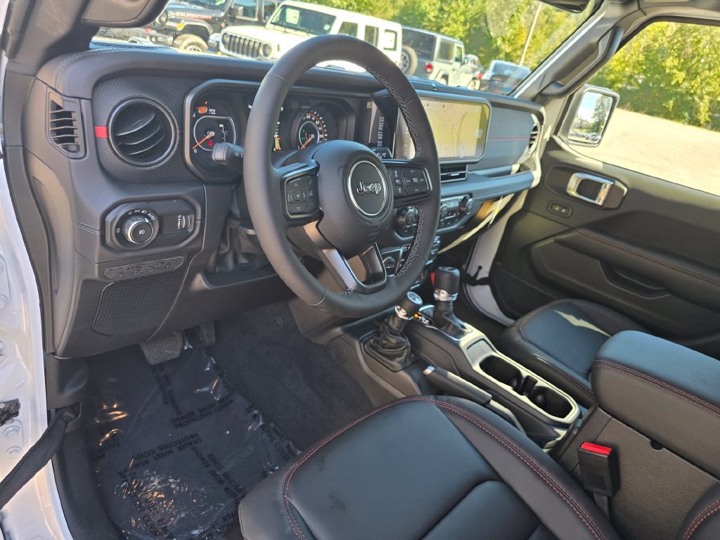 New 2027 Jeep Wrangler Unlimited Rubicon AWD/4WD image 24