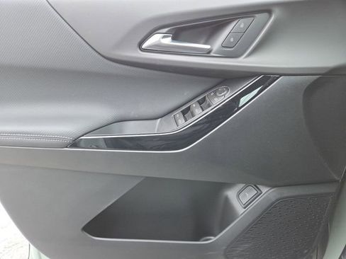 New 2026 Chevrolet Equinox LT w/ Convenience Package II image 34