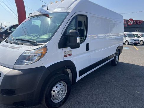 Used 2021 RAM ProMaster 2500 FWD image 3