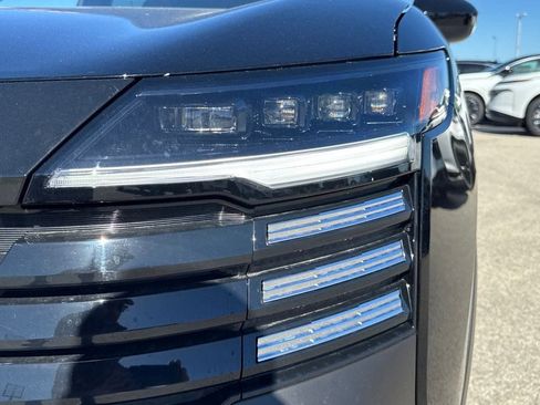 New 2026 Nissan Kicks SV w/ SV Premium Package image 9