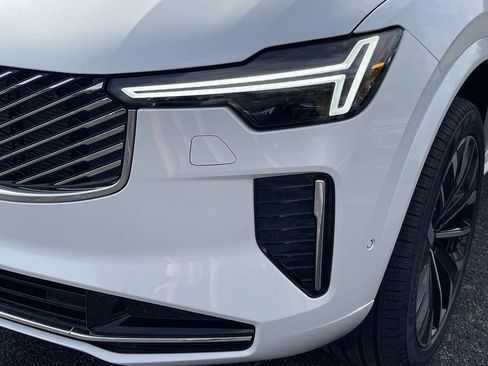 New 2026 Volvo XC90 B6 Ultra image 9