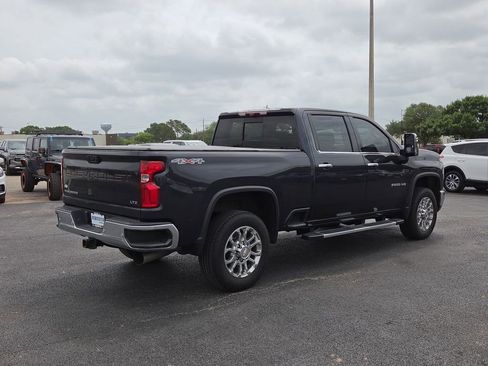 Used 2024 Chevrolet Silverado 2500 LTZ w/ LTZ Premium Package AWD/4WD image 6