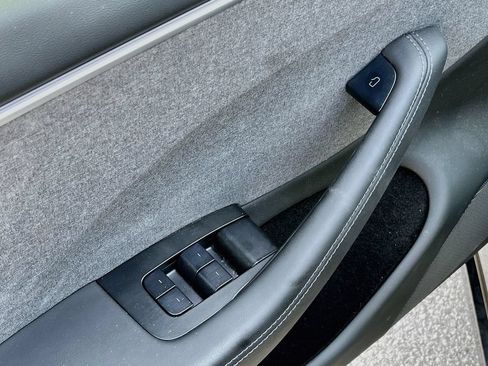 Used 2025 Tesla Model 3 Long Range RWD image 18