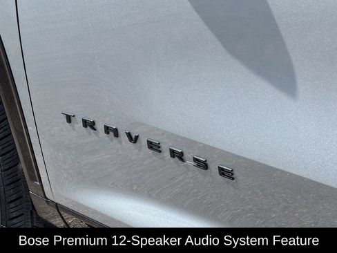 Used 2026 Chevrolet Traverse RS w/ LPO, Floor Liner Package FWD image 4