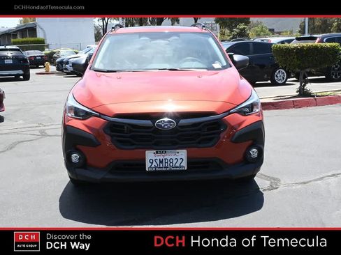 Used 2025 Subaru Crosstrek 2.5i Premium AWD/4WD image 2
