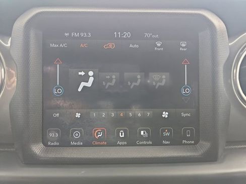 Used 2019 Jeep Wrangler Unlimited Sahara w/ Uconnect 4C Nav & Sound Group AWD/4WD image 28